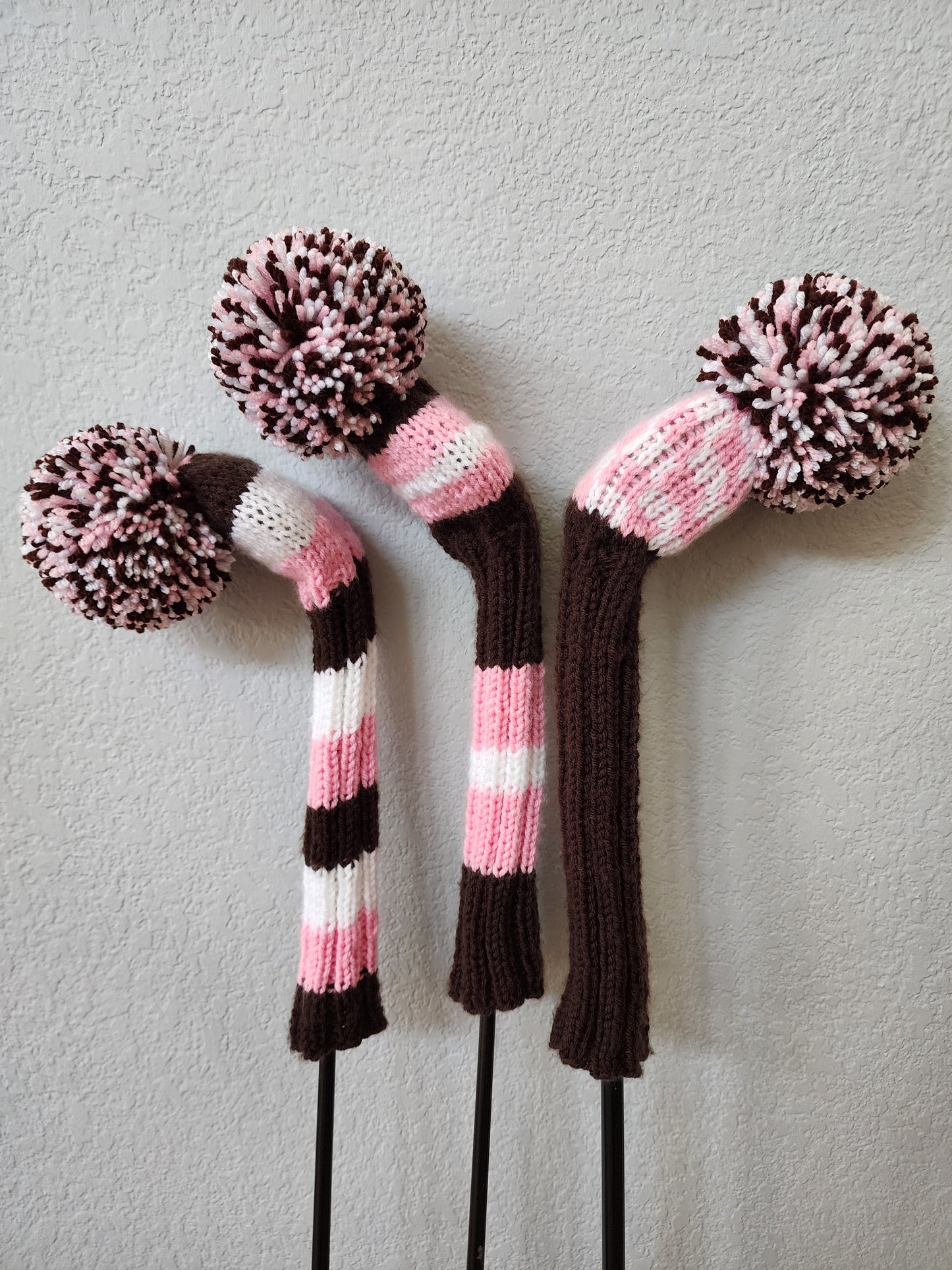 Golf Club Head Covers Hand Knit Set of 3 Retro-Vintage Brown, Pink & White with Pom Poms for Drivers, Woods