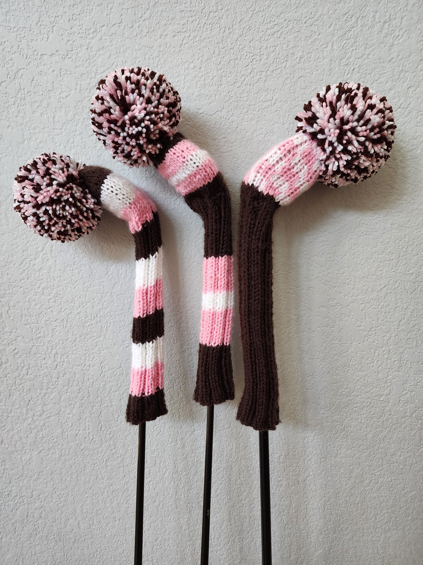 Golf Club Head Covers Hand Knit Set of 3 Retro-Vintage Brown, Pink & White with Pom Poms for Drivers, Woods