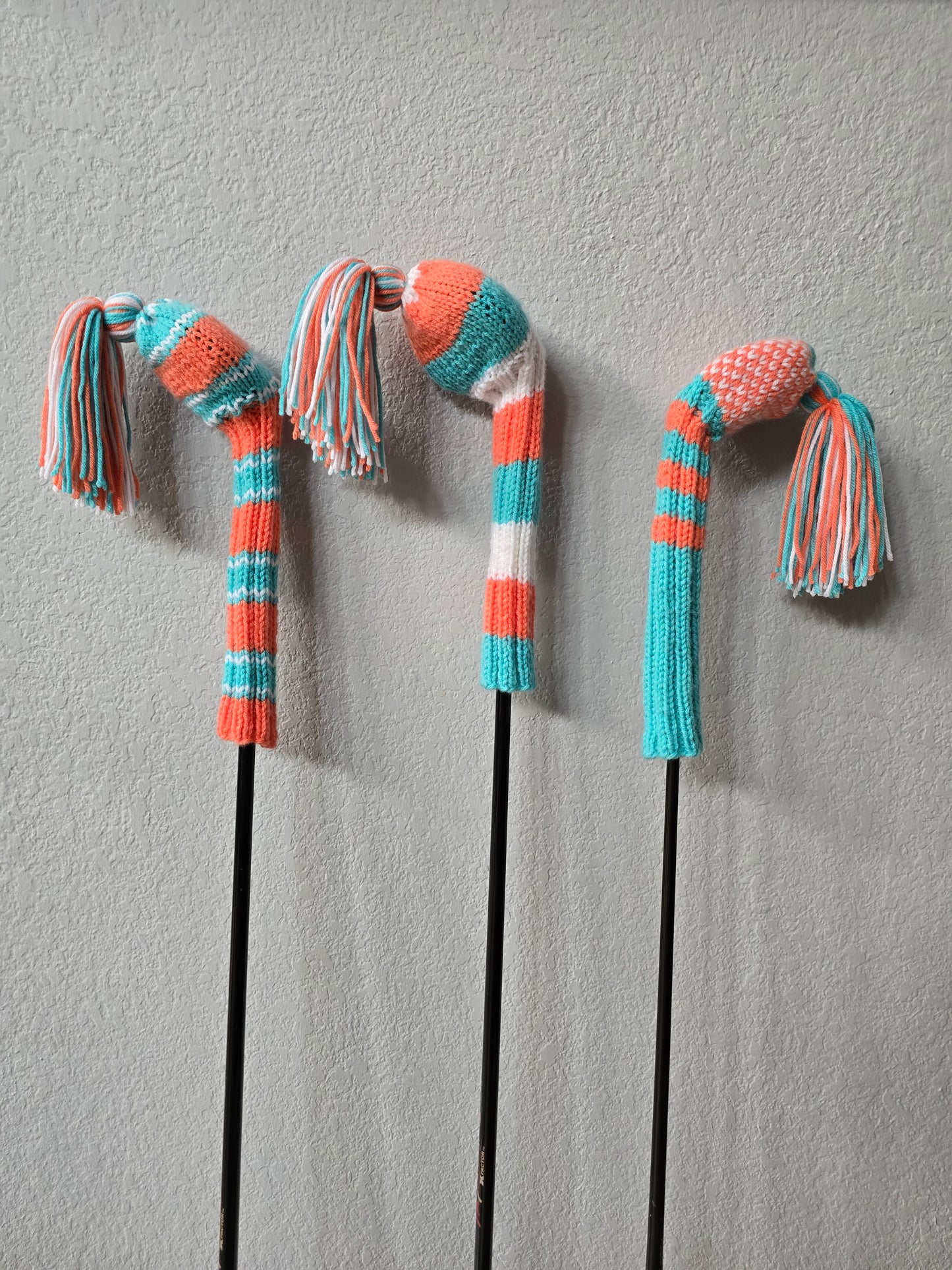 Three Hand Knit Golf Club Head Covers Retro-Vintage Orange, Blue & White with Tassels for Drivers, Woods