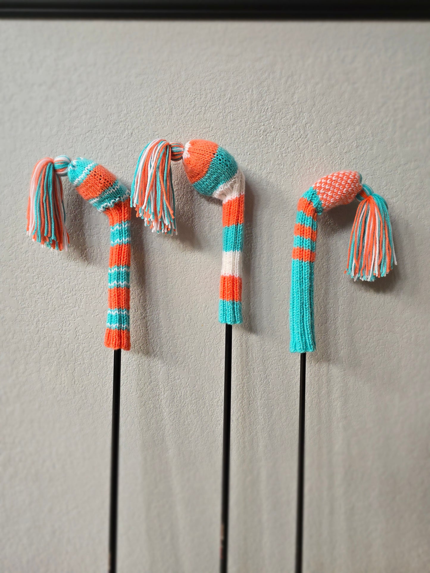 Three Hand Knit Golf Club Head Covers Retro-Vintage Orange, Blue & White with Tassels for Drivers, Woods
