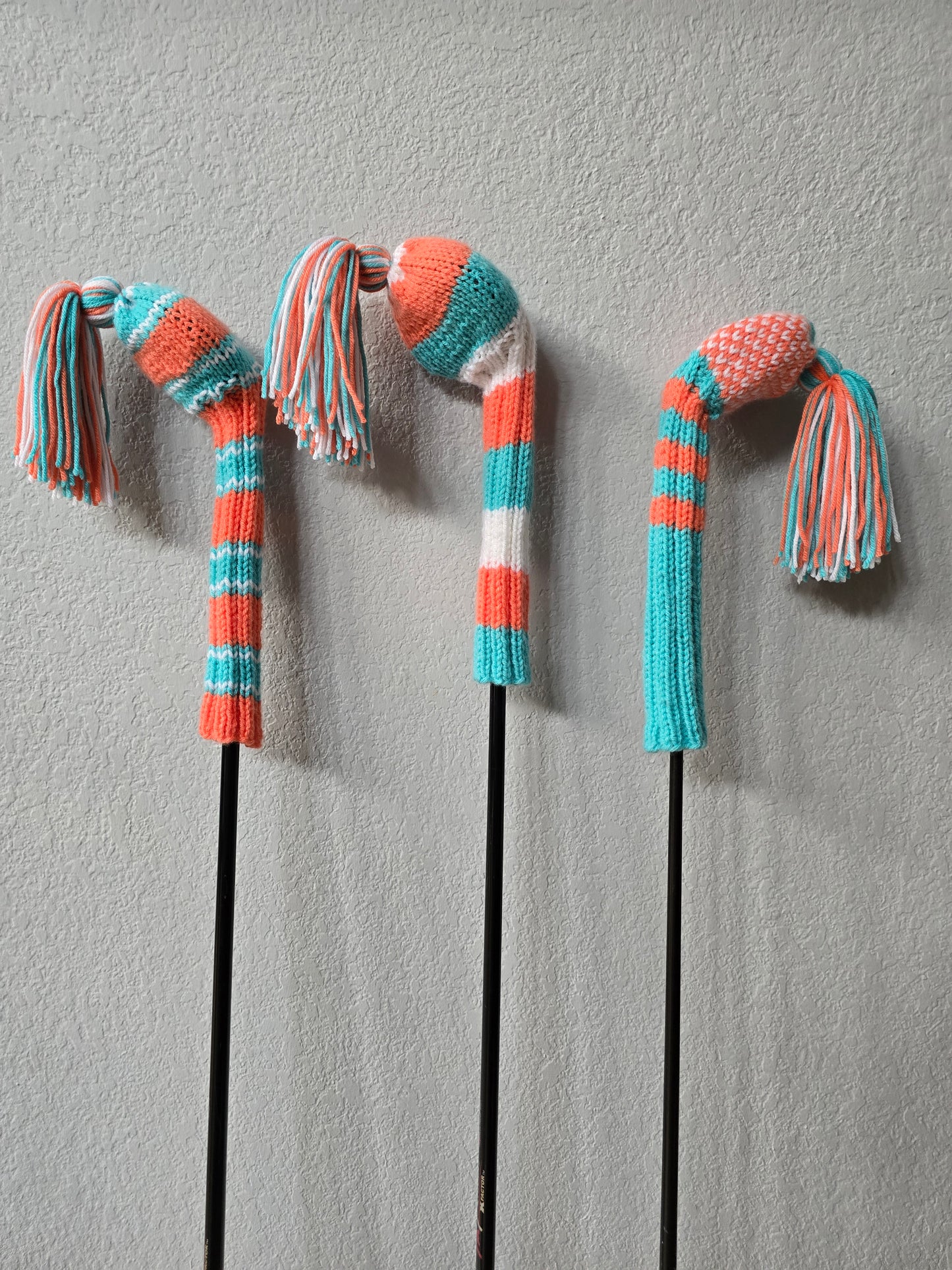 Three Hand Knit Golf Club Head Covers Retro-Vintage Orange, Blue & White with Tassels for Drivers, Woods
