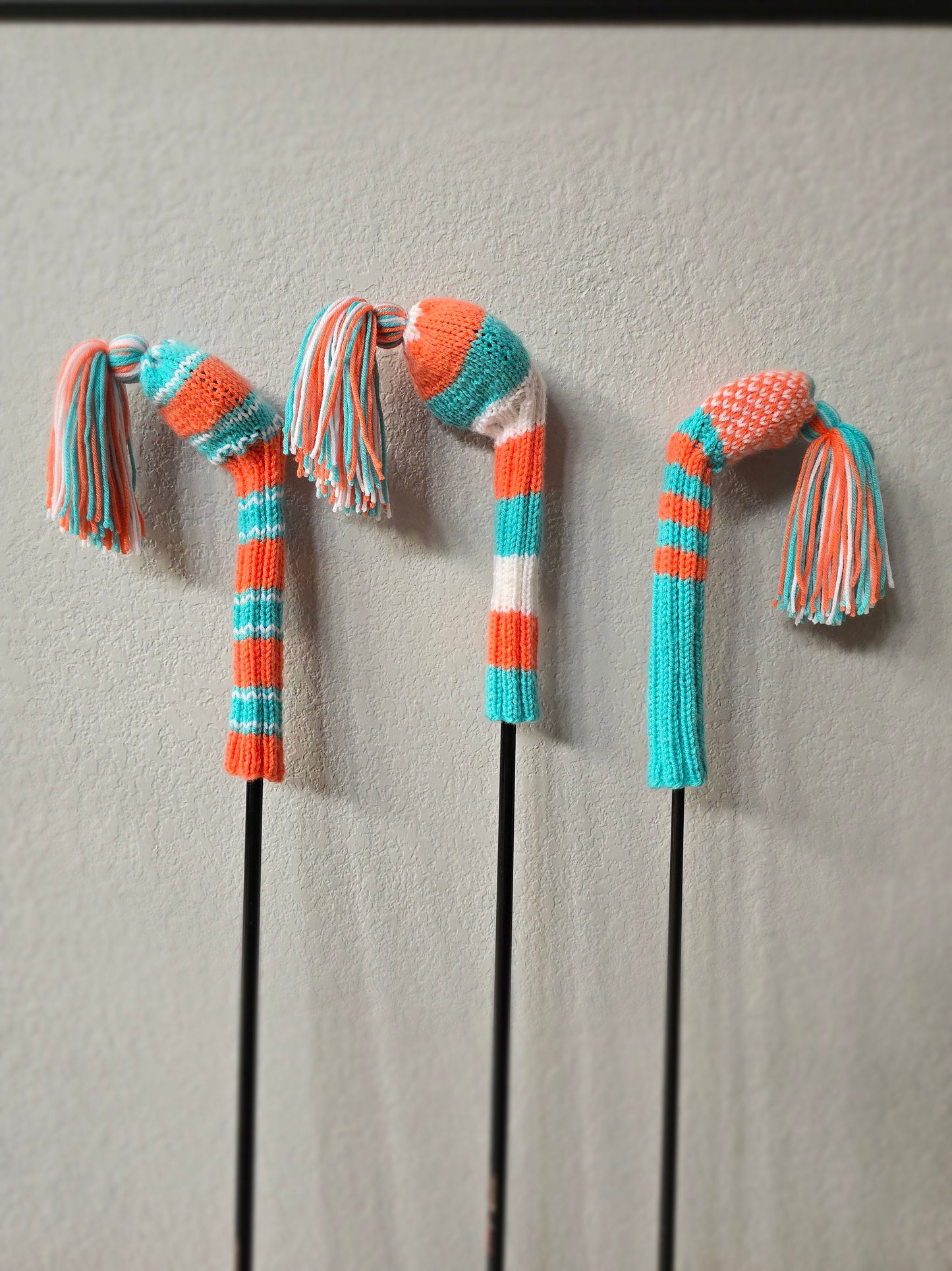 Three Hand Knit Golf Club Head Covers Retro-Vintage Orange, Blue & White with Tassels for Drivers, Woods