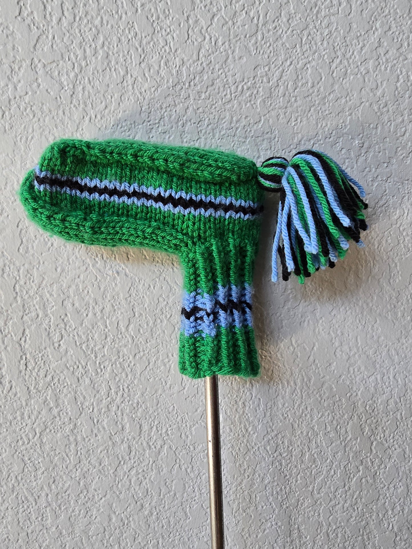 Hand Knit Golf Club Head Cover Retro-Vintage Green, Black & Blue for Putter with Tassel