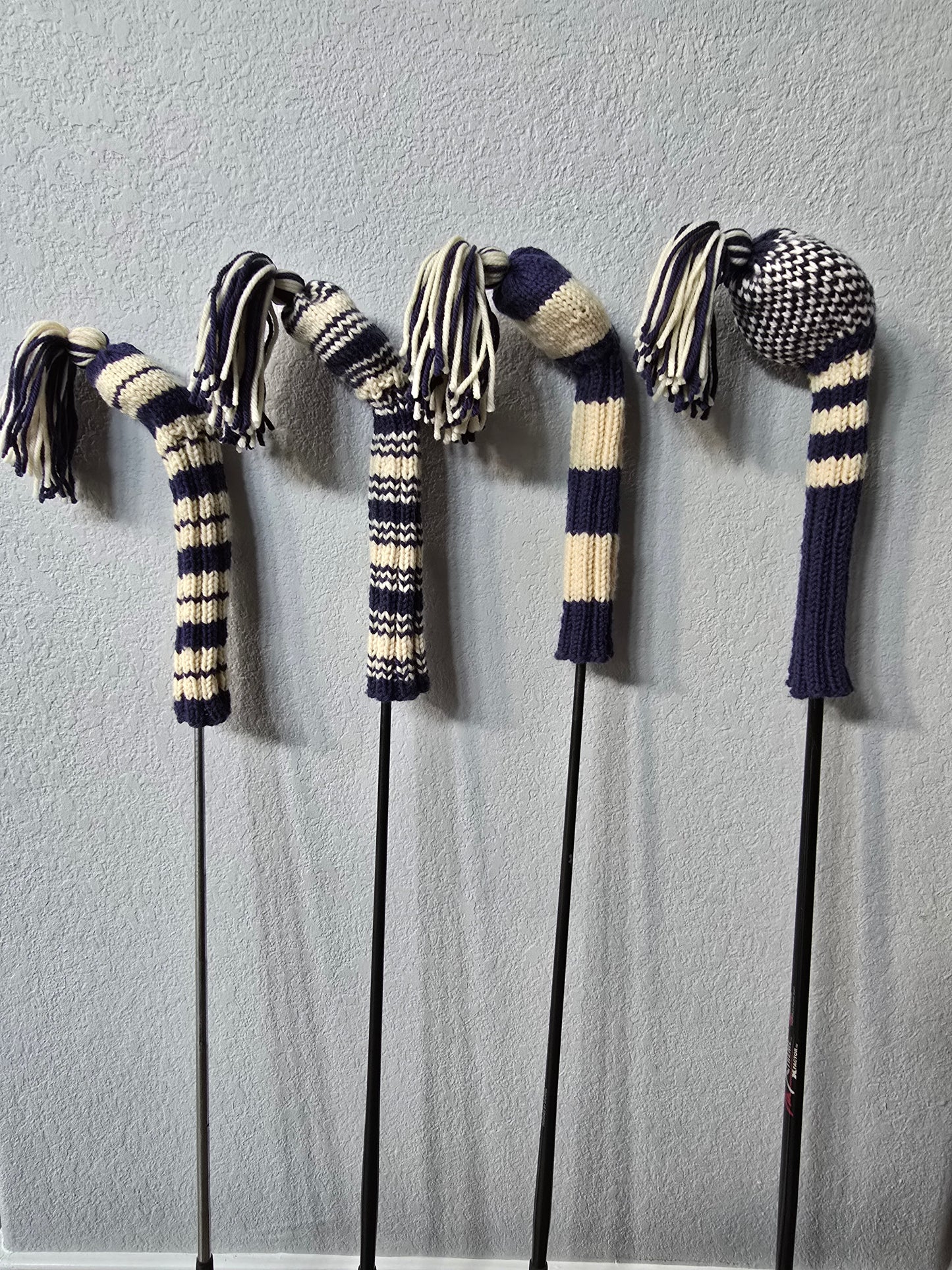 Four 100% Wool Hand Knit Golf Club Head Cover Retro-Vintage Navy & Ivory with Tassels for Driver, Fairway Woods and Hybrid