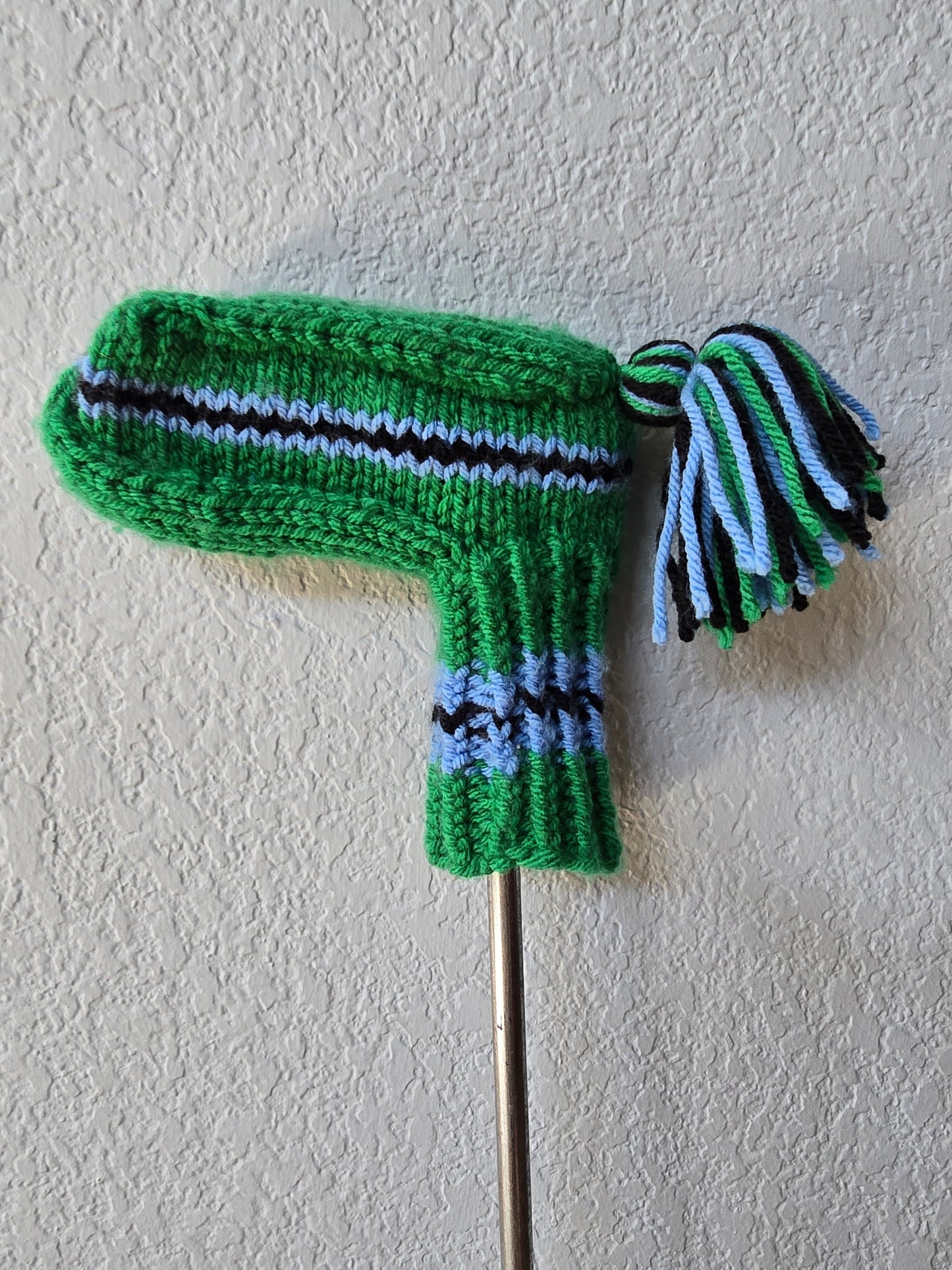 Hand Knit Golf Club Head Cover Retro-Vintage Green, Black & Blue for Putter with Tassel