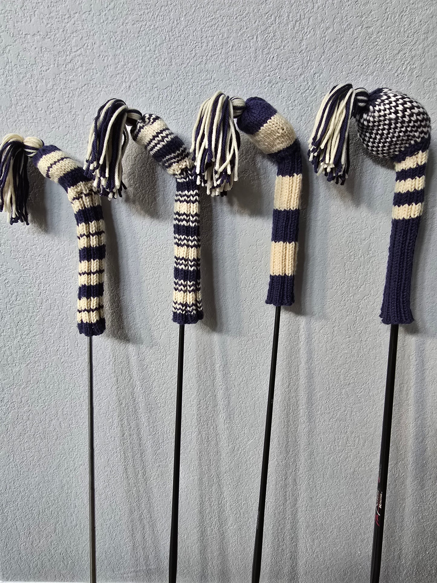 Four 100% Wool Hand Knit Golf Club Head Cover Retro-Vintage Navy & Ivory with Tassels for Driver, Fairway Woods and Hybrid