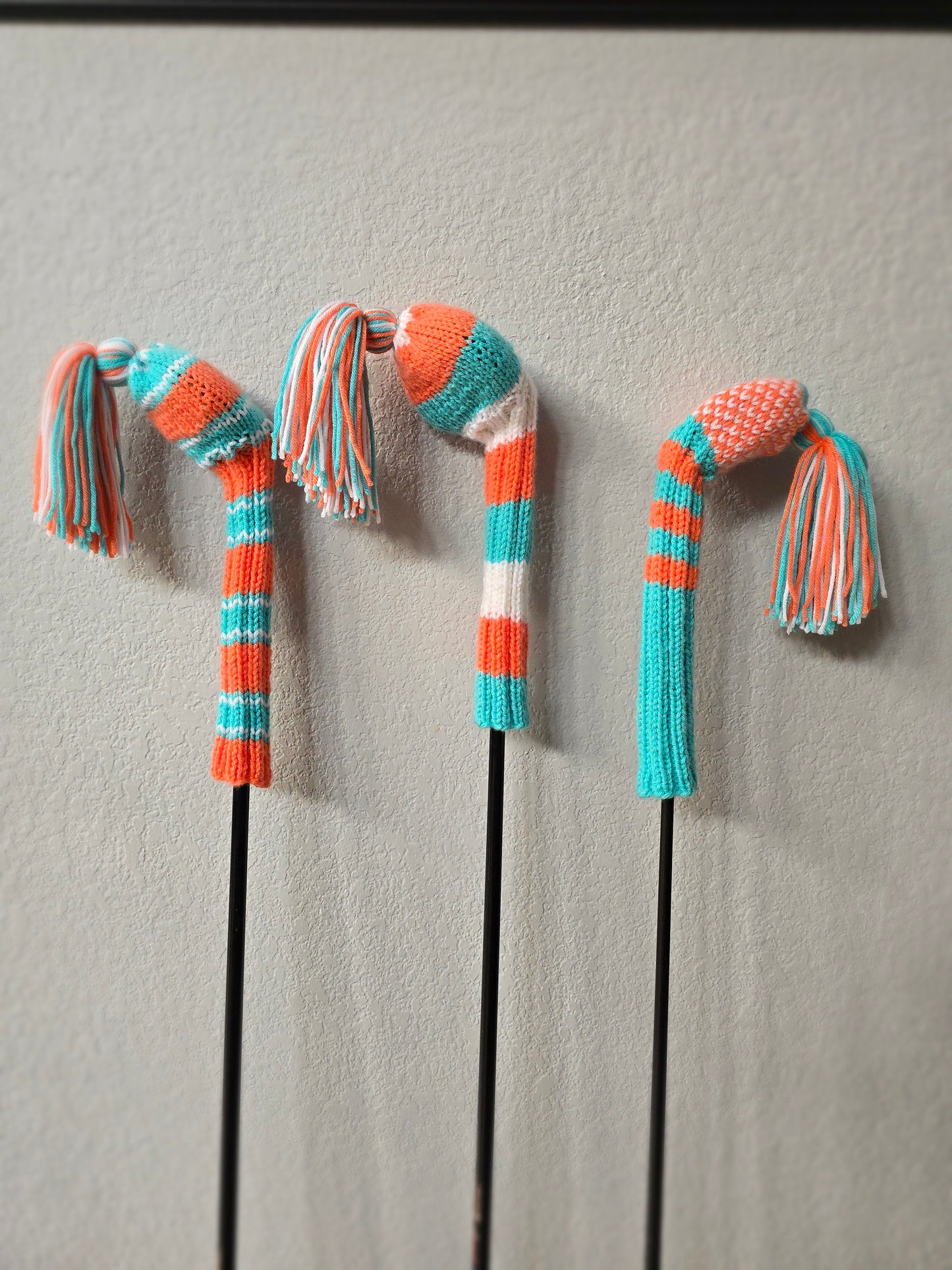 Three Hand Knit Golf Club Head Covers Retro-Vintage Orange, Blue & White with Tassels for Drivers, Woods