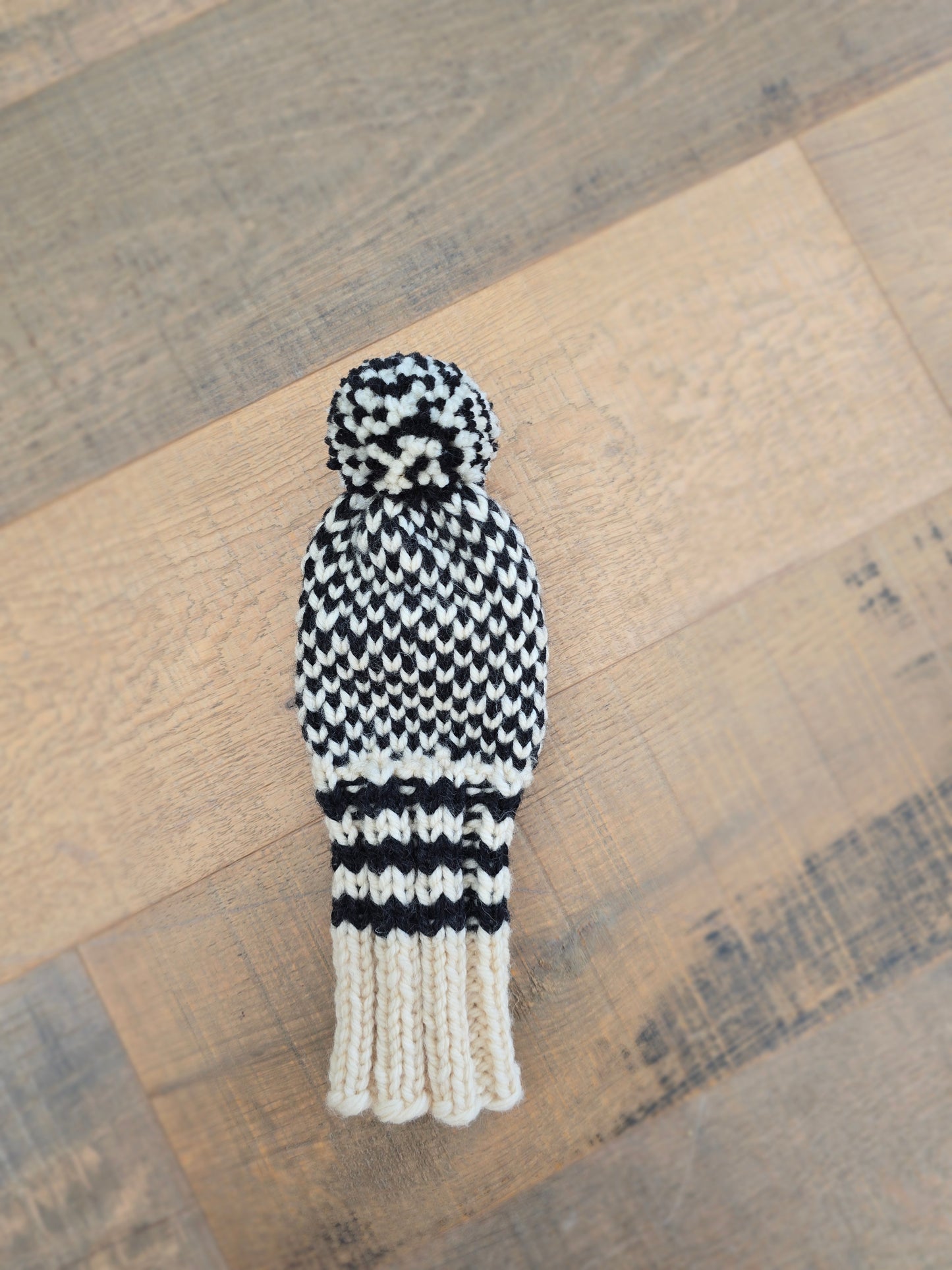 100% Wool Hand Knit Hybrid Golf Club Head Cover Retro-Vintage Black & Ivory with Tassel for John