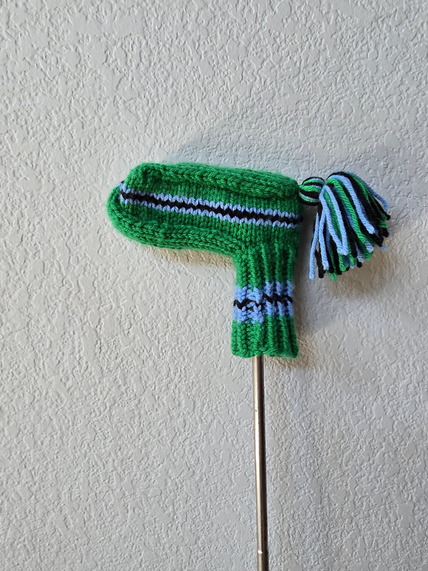Hand Knit Golf Club Head Cover Retro-Vintage Green, Black & Blue for Putter with Tassel