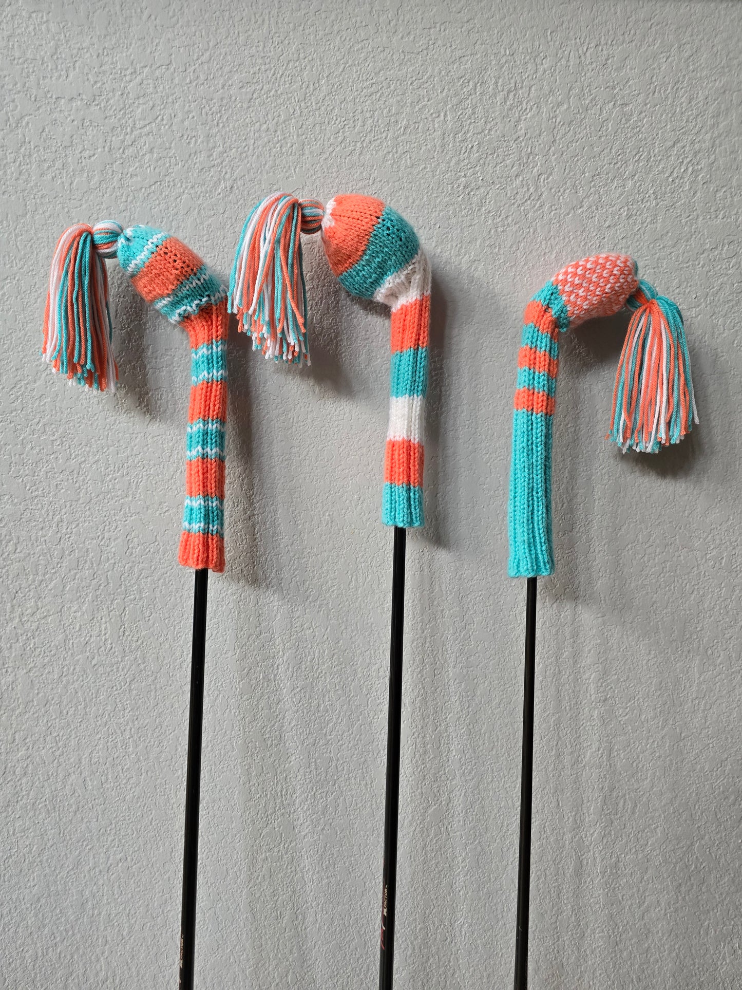 Three Hand Knit Golf Club Head Covers Retro-Vintage Orange, Blue & White with Tassels for Drivers, Woods