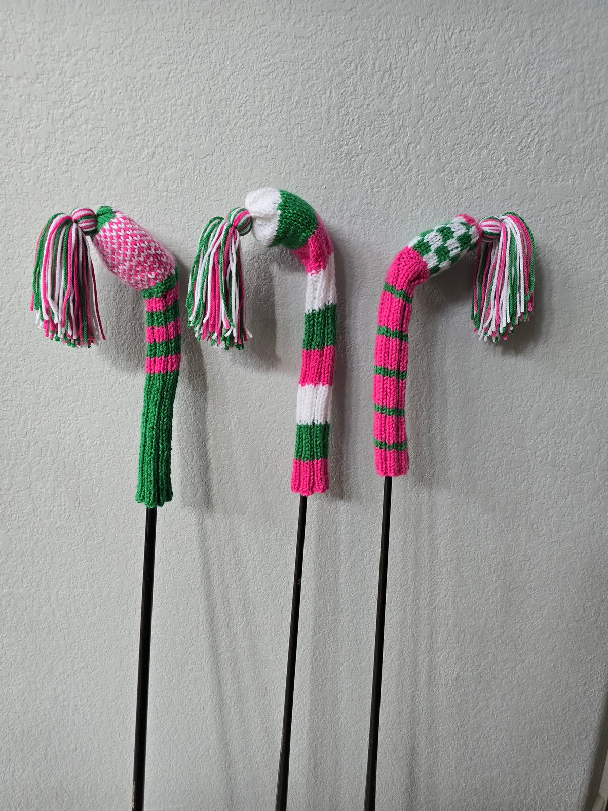 Golf Club Head Covers Retro-Vintage Pink, Green & White with Tassels for Drivers, Woods Hand Knit Golf Accessory