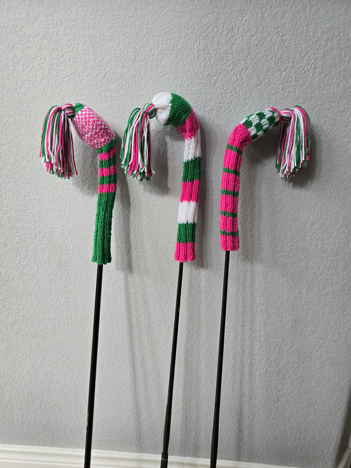 Golf Club Head Covers Retro-Vintage Pink, Green & White with Tassels for Drivers, Woods Hand Knit Golf Accessory