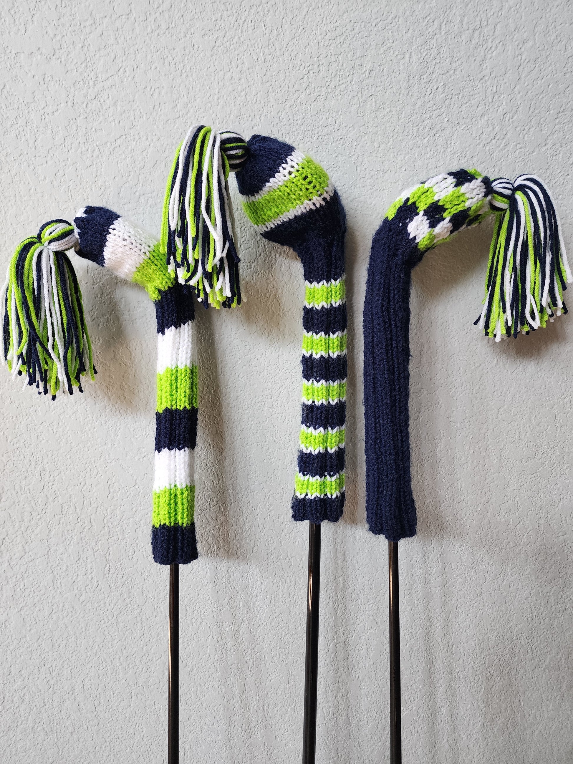 Hand Knit Golf Club Head Covers Retro-Vintage Navy, Lime Green & White with Tassels for Driver & Fairway Woods - Austinknittylimits