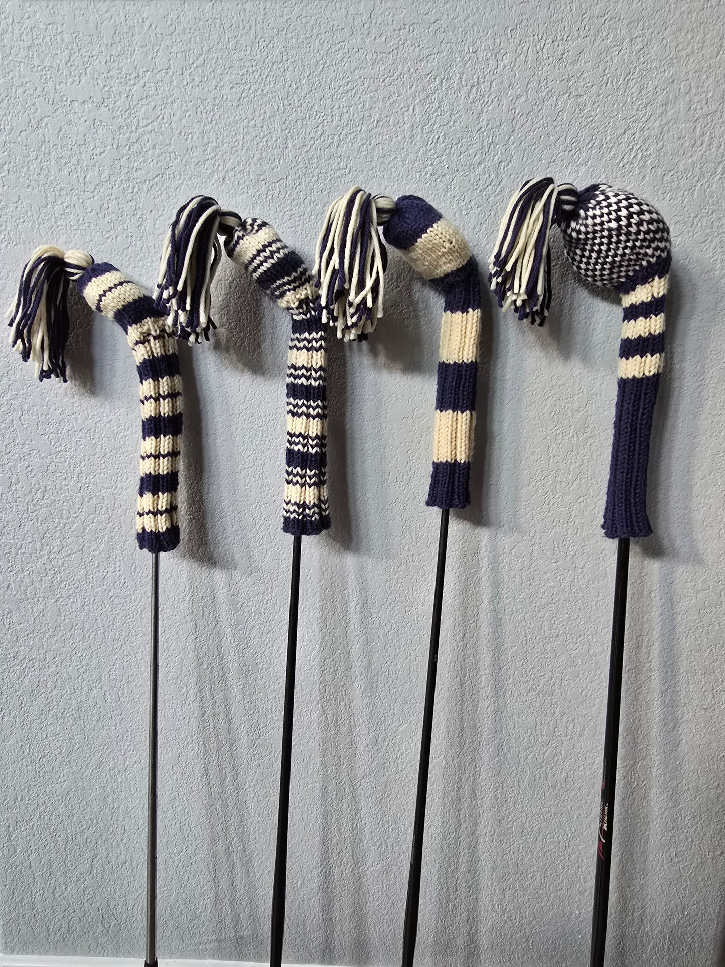 Four 100% Wool Hand Knit Golf Club Head Cover Retro-Vintage Navy & Ivory with Tassels for Driver, Fairway Woods and Hybrid