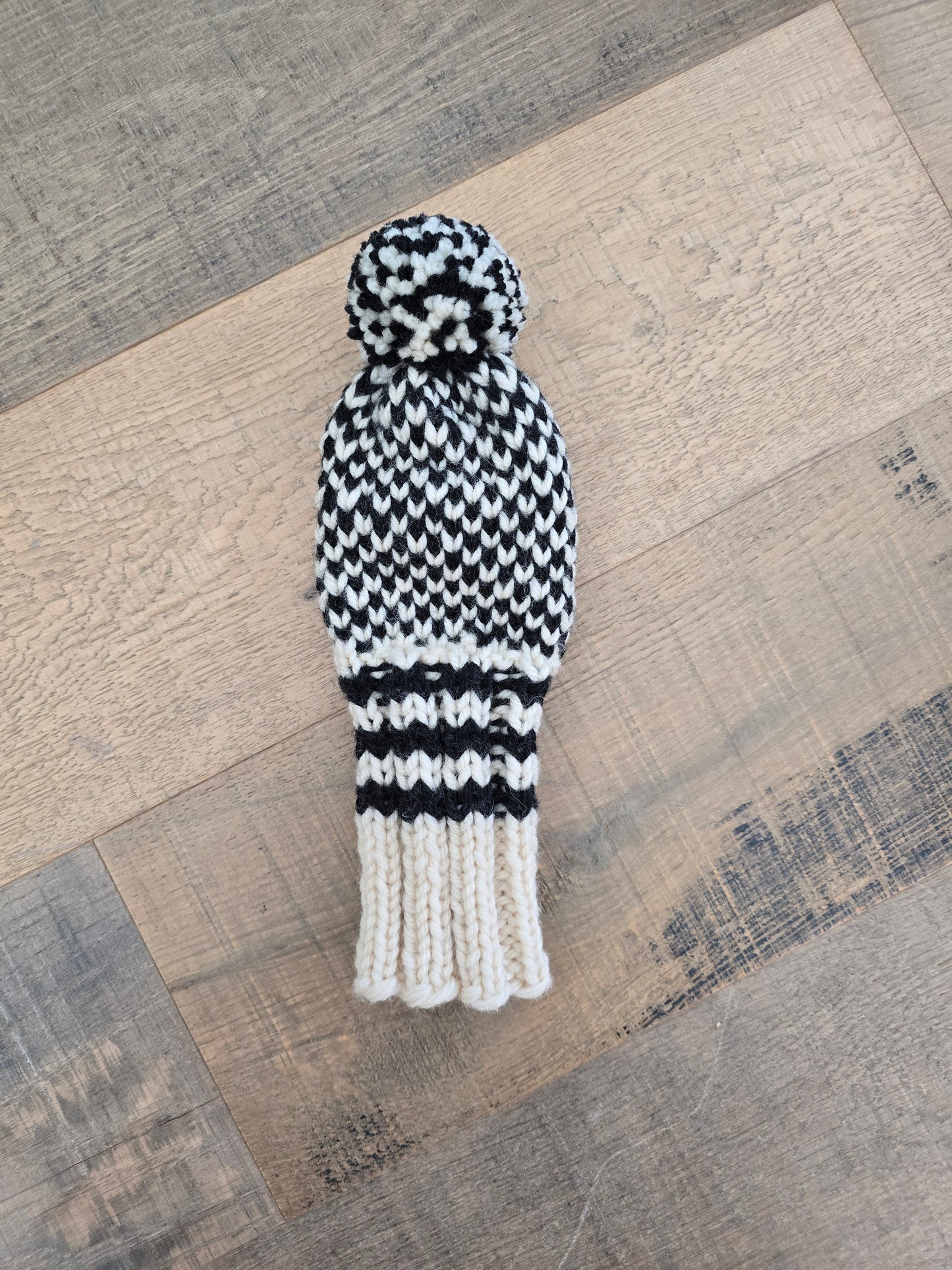 100% Wool Hand Knit Hybrid Golf Club Head Cover Retro-Vintage Black & Ivory with Tassel for John