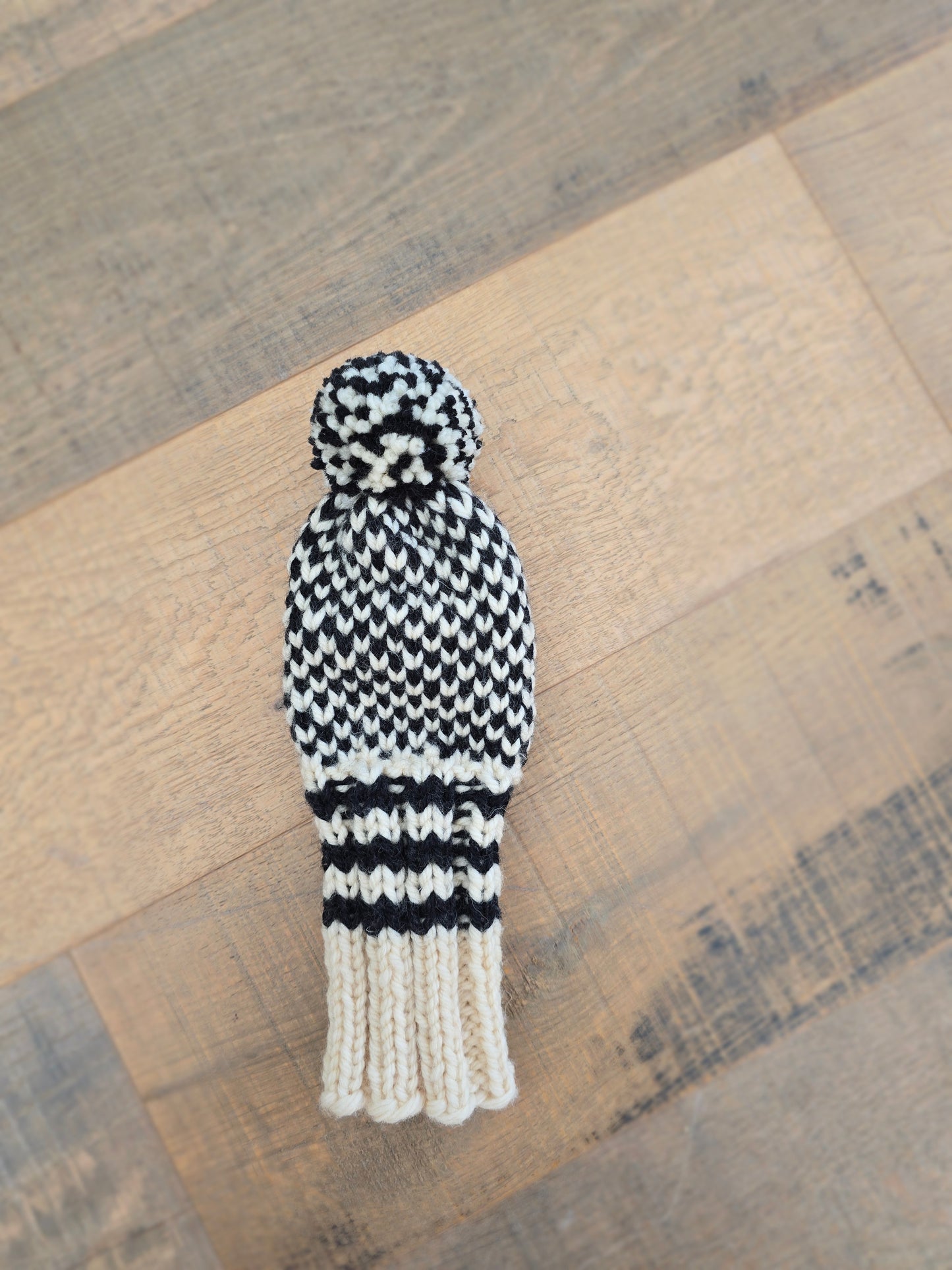 100% Wool Hand Knit Hybrid Golf Club Head Cover Retro-Vintage Black & Ivory with Tassel for John