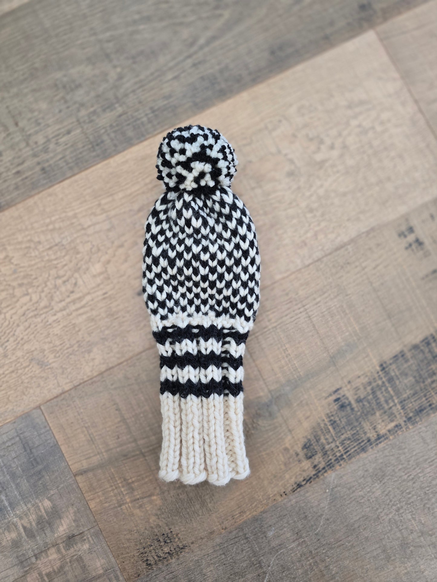 100% Wool Hand Knit Hybrid Golf Club Head Cover Retro-Vintage Black & Ivory with Tassel for John